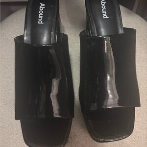 Abound Women's Glossy Black Mules